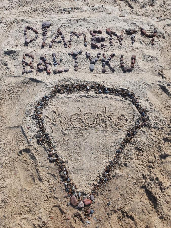 Diamenty Baltyku Domki Wakacyjne Balia Z Jacuzzi ملنك المظهر الخارجي الصورة